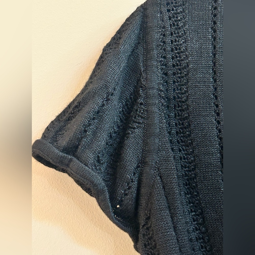 Carolina Herrera New York Cashmere & Silk Black Knit Short Sleeve Top, Italy - Picture 5 of 10